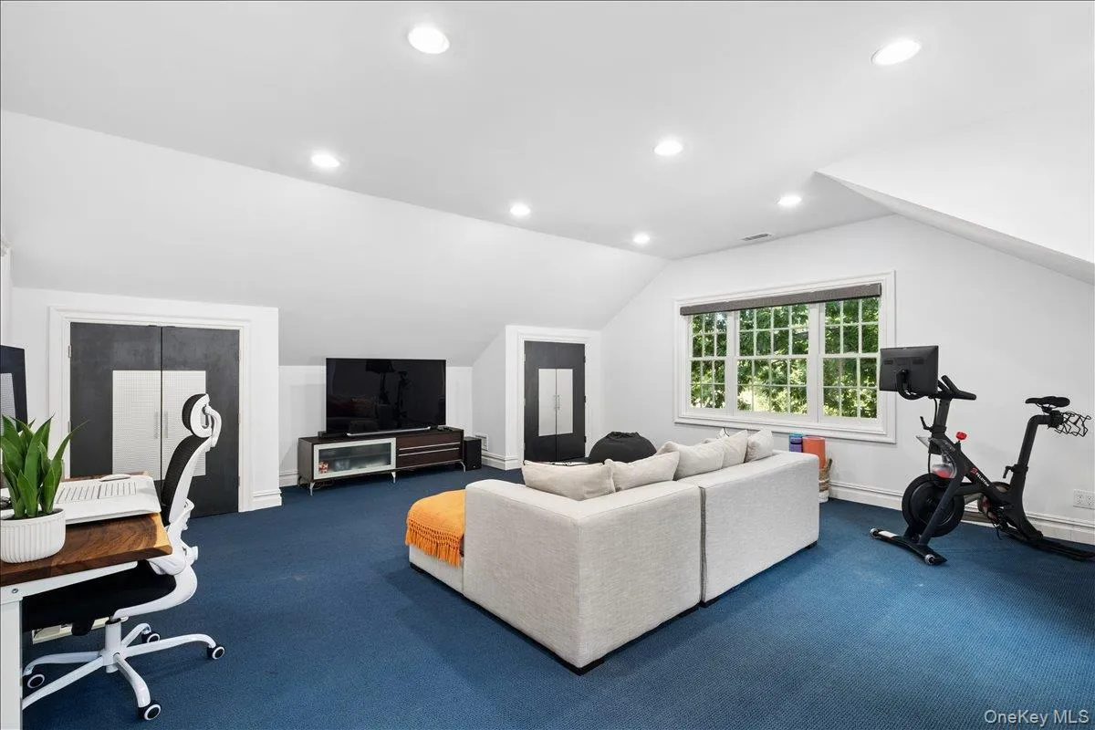 3 Oak Lane, Mamaroneck, NY, 7 Bedrooms Bedrooms, 12 Rooms Rooms,6 BathroomsBathrooms,Residential,For Rent,Oak,0,1008614 3 Oak Lane, Mamaroneck, NY, 7 Bedrooms Bedrooms, 12 Rooms Rooms,6 BathroomsBathrooms,Residential,For Rent,Oak,0,1008614