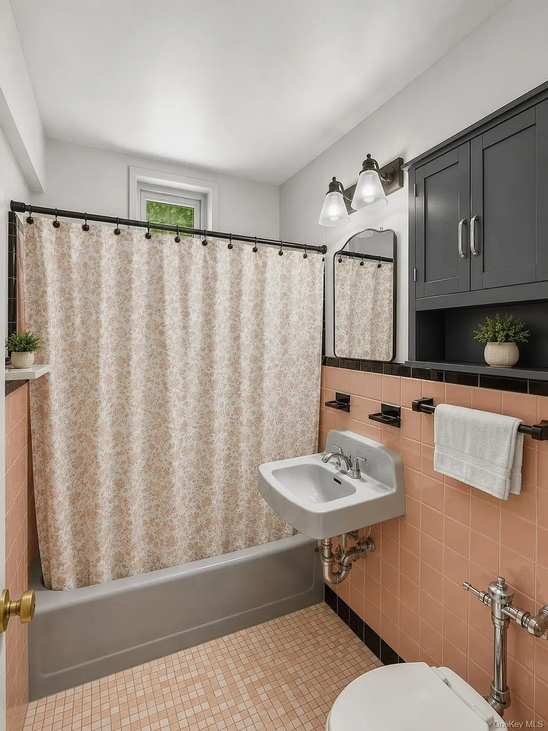 2 Louisiana Avenue, Yonkers, NY, 3 Bedrooms Bedrooms, 5 Rooms Rooms,1 BathroomBathrooms,Residential,For Rent,Louisiana,0,1008615 2 Louisiana Avenue, Yonkers, NY, 3 Bedrooms Bedrooms, 5 Rooms Rooms,1 BathroomBathrooms,Residential,For Rent,Louisiana,0,1008615