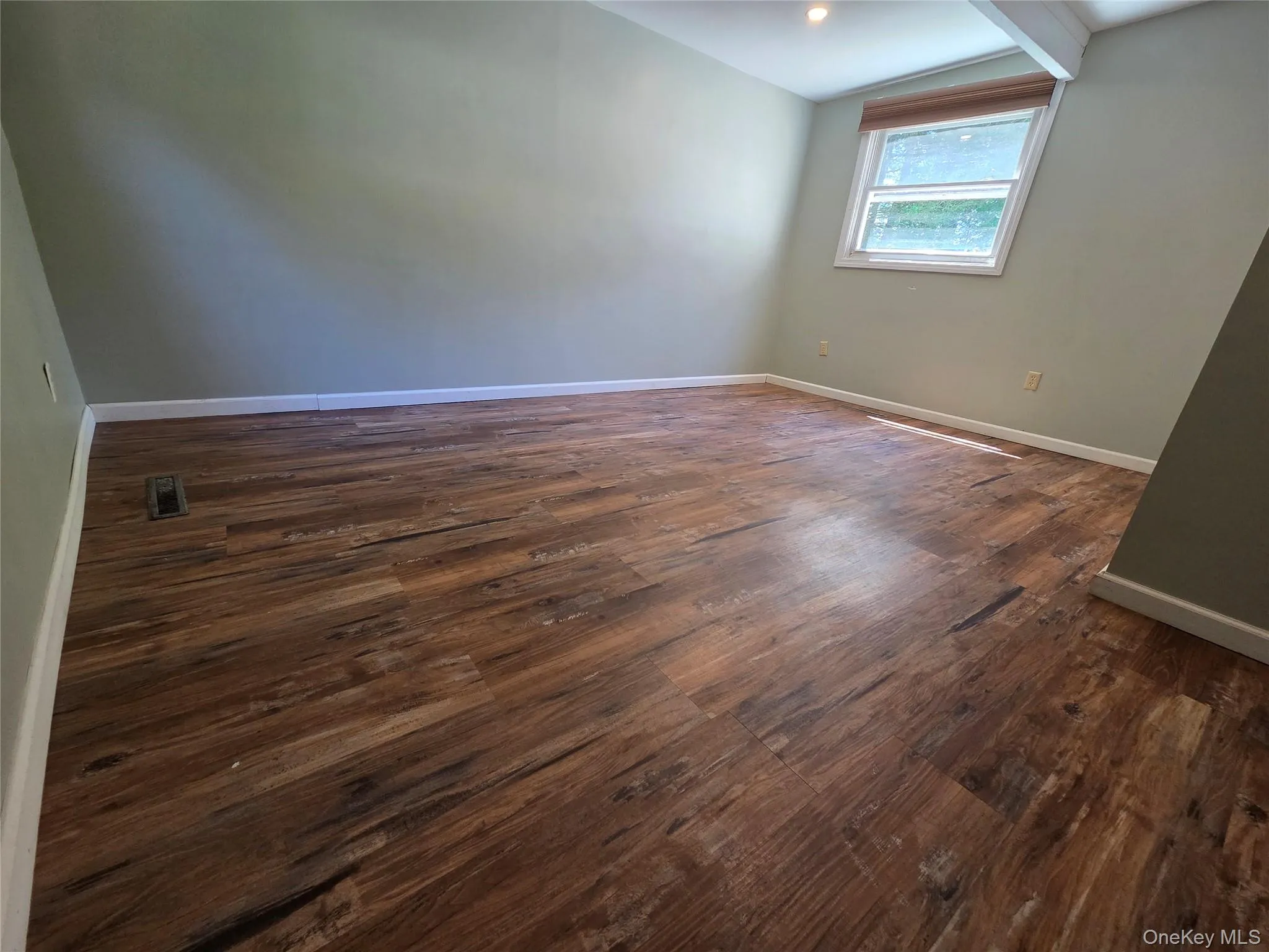 19 Ravina Road, Patterson, NY, 1 Bedroom Bedrooms, 5 Rooms Rooms,1 BathroomBathrooms,Residential,For Rent,Ravina,0,1008618 19 Ravina Road, Patterson, NY, 1 Bedroom Bedrooms, 5 Rooms Rooms,1 BathroomBathrooms,Residential,For Rent,Ravina,0,1008618