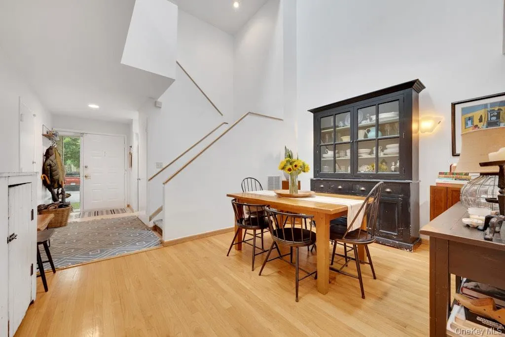 20 Waters Edge, New Castle, NY, 3 Bedrooms Bedrooms, 5 Rooms Rooms,2 BathroomsBathrooms,Residential,For Rent,Waters Edge,0,1008622 20 Waters Edge, New Castle, NY, 3 Bedrooms Bedrooms, 5 Rooms Rooms,2 BathroomsBathrooms,Residential,For Rent,Waters Edge,0,1008622