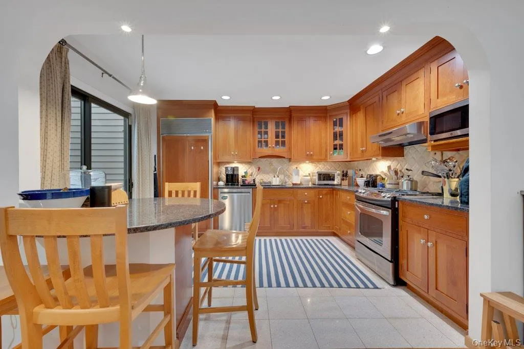 20 Waters Edge, New Castle, NY, 3 Bedrooms Bedrooms, 5 Rooms Rooms,2 BathroomsBathrooms,Residential,For Rent,Waters Edge,0,1008622 20 Waters Edge, New Castle, NY, 3 Bedrooms Bedrooms, 5 Rooms Rooms,2 BathroomsBathrooms,Residential,For Rent,Waters Edge,0,1008622
