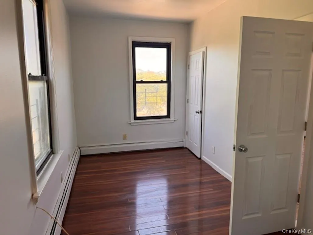 97 Waverly Street, Yonkers, NY, 1 Bedroom Bedrooms, 4 Rooms Rooms,1 BathroomBathrooms,Residential Lease,For Rent,Waverly,0,1008624 97 Waverly Street, Yonkers, NY, 1 Bedroom Bedrooms, 4 Rooms Rooms,1 BathroomBathrooms,Residential Lease,For Rent,Waverly,0,1008624