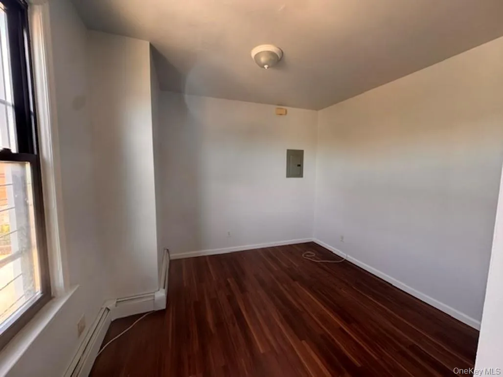97 Waverly Street, Yonkers, NY, 1 Bedroom Bedrooms, 4 Rooms Rooms,1 BathroomBathrooms,Residential Lease,For Rent,Waverly,0,1008624 97 Waverly Street, Yonkers, NY, 1 Bedroom Bedrooms, 4 Rooms Rooms,1 BathroomBathrooms,Residential Lease,For Rent,Waverly,0,1008624