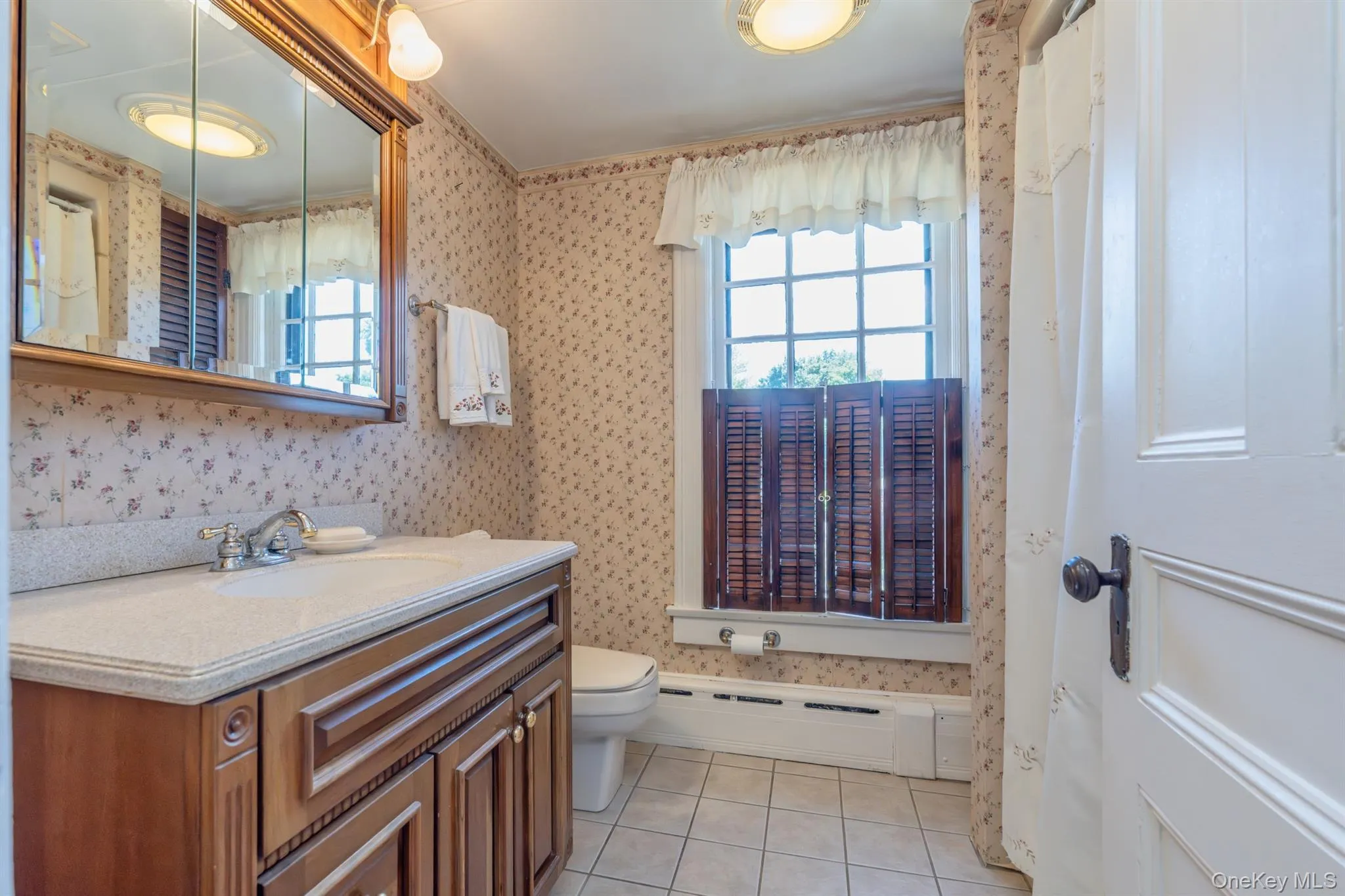 165 Clifton Avenue, Kingston, NY, 3 Bedrooms Bedrooms, 6 Rooms Rooms,1 BathroomBathrooms,Residential,For Rent,Clifton,0,1008626 165 Clifton Avenue, Kingston, NY, 3 Bedrooms Bedrooms, 6 Rooms Rooms,1 BathroomBathrooms,Residential,For Rent,Clifton,0,1008626