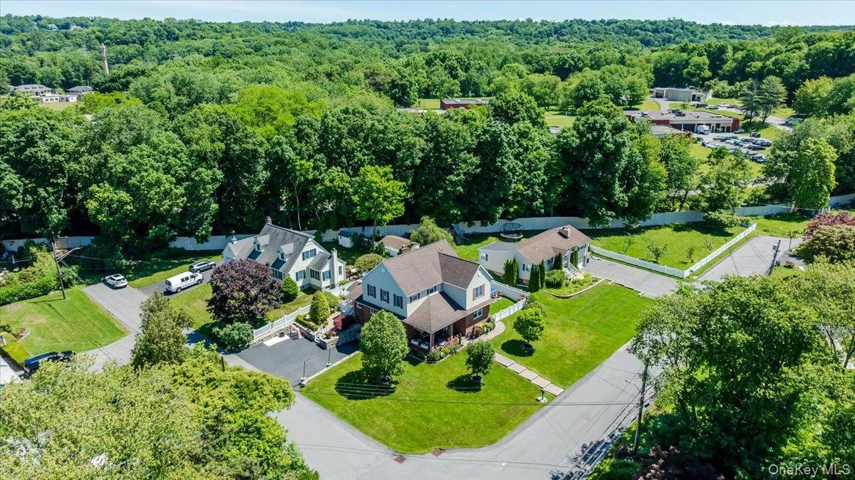 185 Jefferson Avenue, Mount Pleasant, NY, 4 Bedrooms Bedrooms, 10 Rooms Rooms,3 BathroomsBathrooms,Residential,For Rent,Jefferson,0,1008632 185 Jefferson Avenue, Mount Pleasant, NY, 4 Bedrooms Bedrooms, 10 Rooms Rooms,3 BathroomsBathrooms,Residential,For Rent,Jefferson,0,1008632