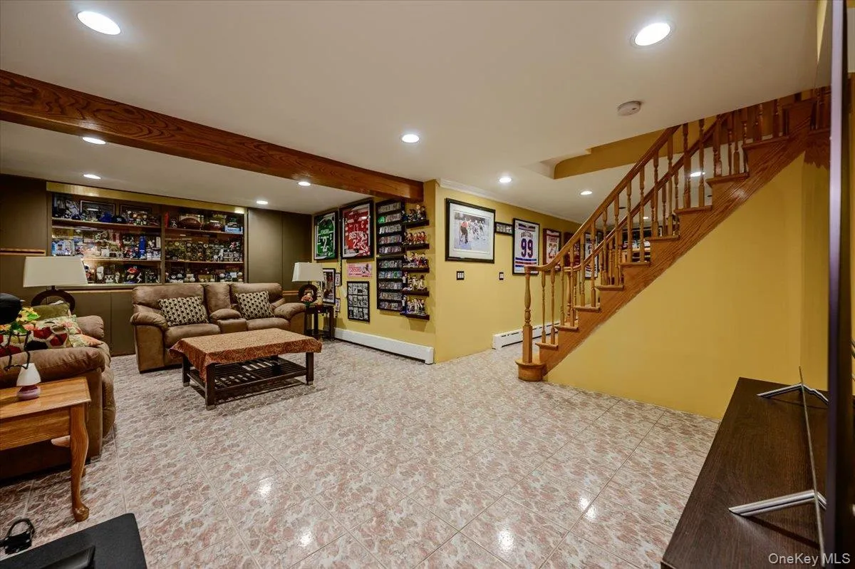 185 Jefferson Avenue, Mount Pleasant, NY, 4 Bedrooms Bedrooms, 10 Rooms Rooms,3 BathroomsBathrooms,Residential,For Rent,Jefferson,0,1008632 185 Jefferson Avenue, Mount Pleasant, NY, 4 Bedrooms Bedrooms, 10 Rooms Rooms,3 BathroomsBathrooms,Residential,For Rent,Jefferson,0,1008632