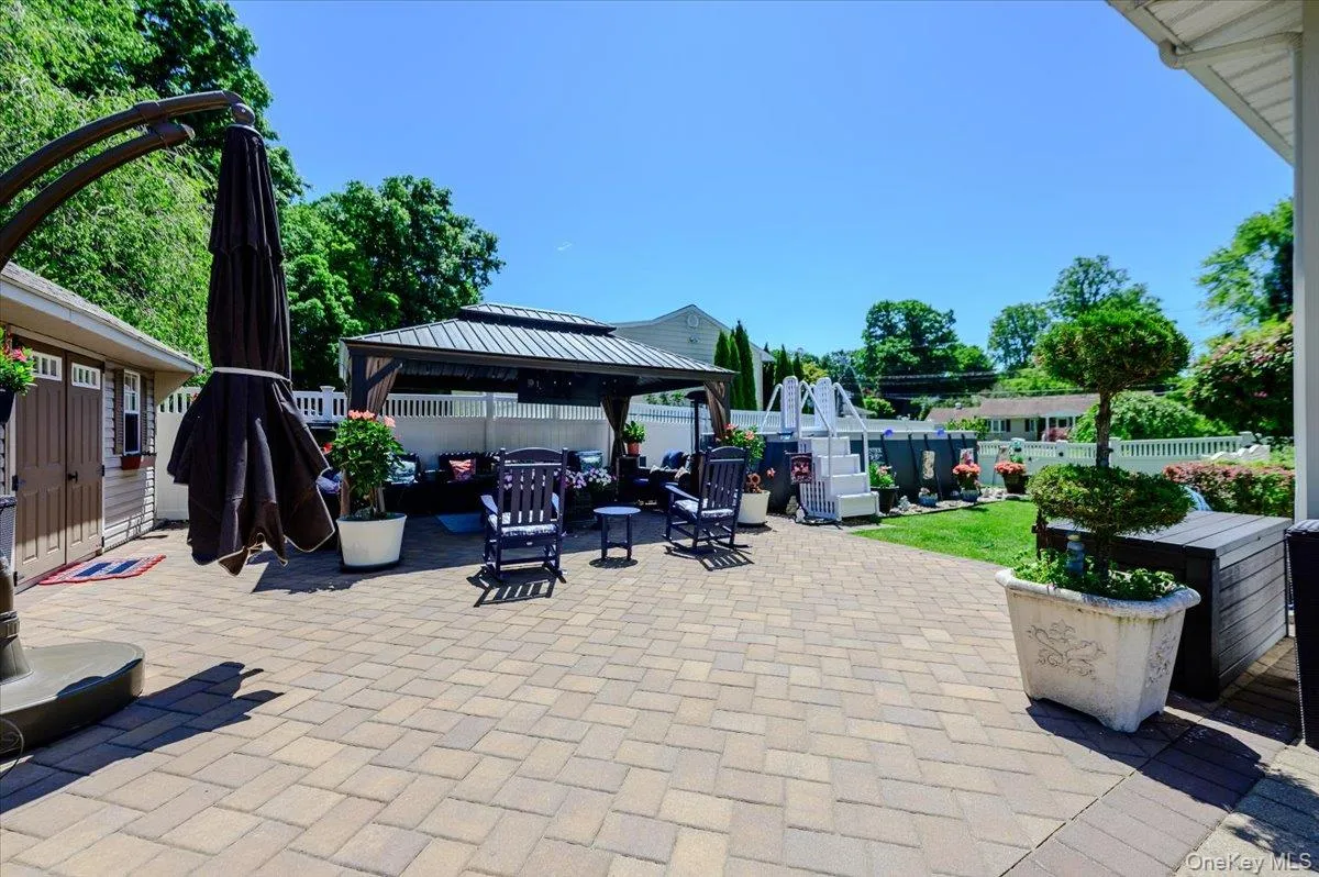 185 Jefferson Avenue, Mount Pleasant, NY, 4 Bedrooms Bedrooms, 10 Rooms Rooms,3 BathroomsBathrooms,Residential,For Rent,Jefferson,0,1008632 185 Jefferson Avenue, Mount Pleasant, NY, 4 Bedrooms Bedrooms, 10 Rooms Rooms,3 BathroomsBathrooms,Residential,For Rent,Jefferson,0,1008632