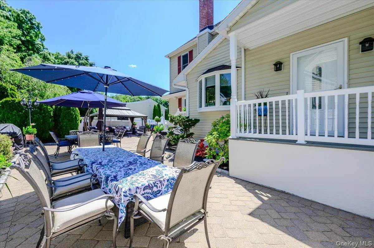 185 Jefferson Avenue, Mount Pleasant, NY, 4 Bedrooms Bedrooms, 10 Rooms Rooms,3 BathroomsBathrooms,Residential,For Rent,Jefferson,0,1008632 185 Jefferson Avenue, Mount Pleasant, NY, 4 Bedrooms Bedrooms, 10 Rooms Rooms,3 BathroomsBathrooms,Residential,For Rent,Jefferson,0,1008632