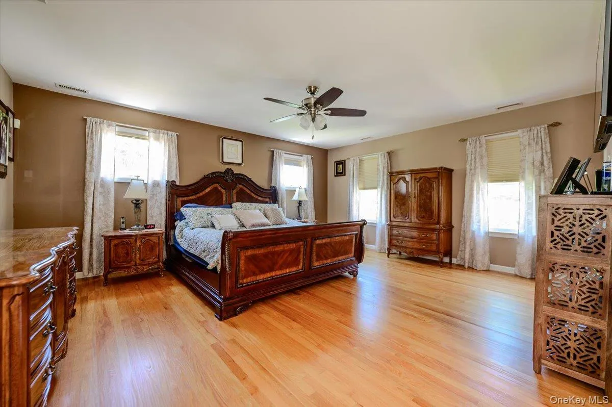 185 Jefferson Avenue, Mount Pleasant, NY, 4 Bedrooms Bedrooms, 10 Rooms Rooms,3 BathroomsBathrooms,Residential,For Rent,Jefferson,0,1008632 185 Jefferson Avenue, Mount Pleasant, NY, 4 Bedrooms Bedrooms, 10 Rooms Rooms,3 BathroomsBathrooms,Residential,For Rent,Jefferson,0,1008632