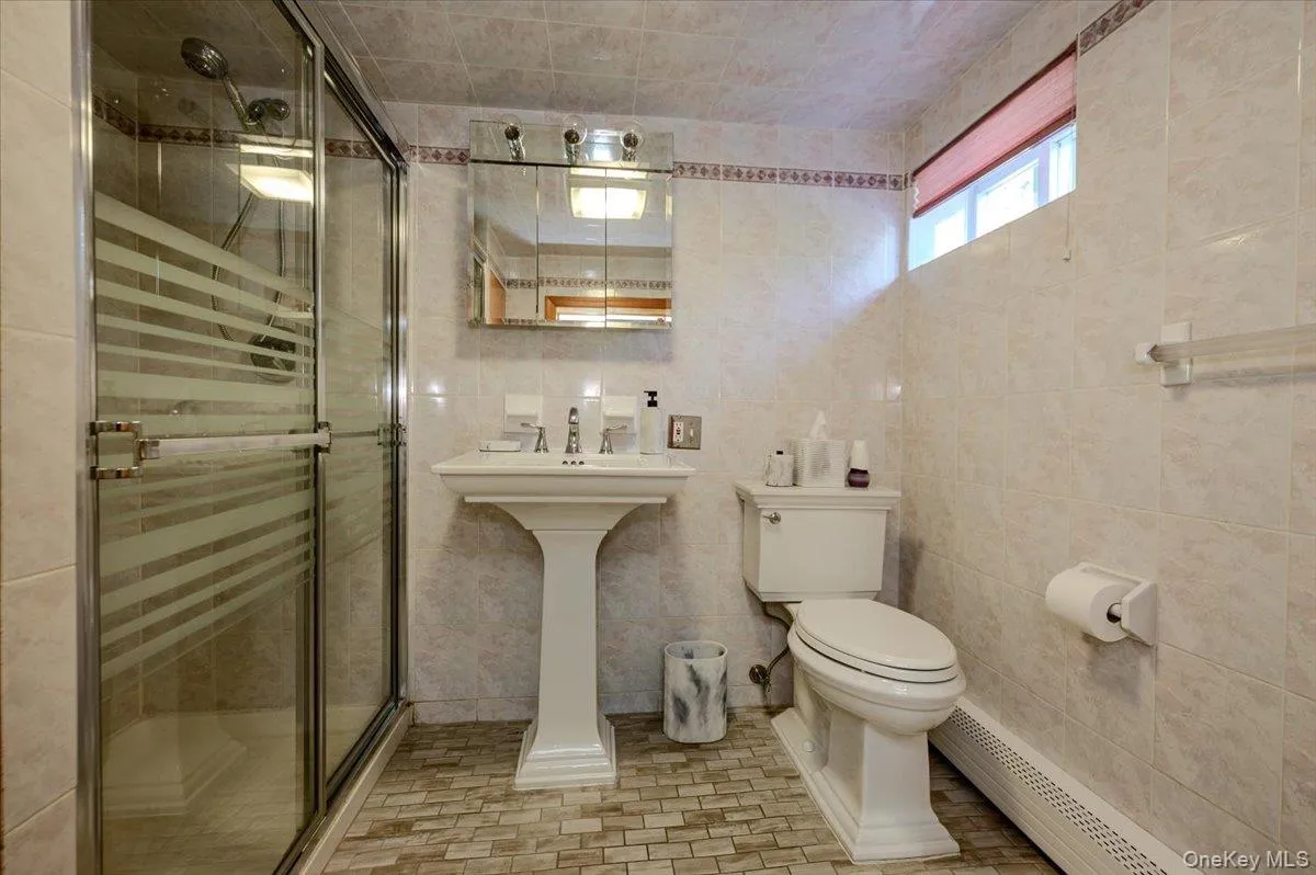 185 Jefferson Avenue, Mount Pleasant, NY, 4 Bedrooms Bedrooms, 10 Rooms Rooms,3 BathroomsBathrooms,Residential,For Rent,Jefferson,0,1008632 185 Jefferson Avenue, Mount Pleasant, NY, 4 Bedrooms Bedrooms, 10 Rooms Rooms,3 BathroomsBathrooms,Residential,For Rent,Jefferson,0,1008632