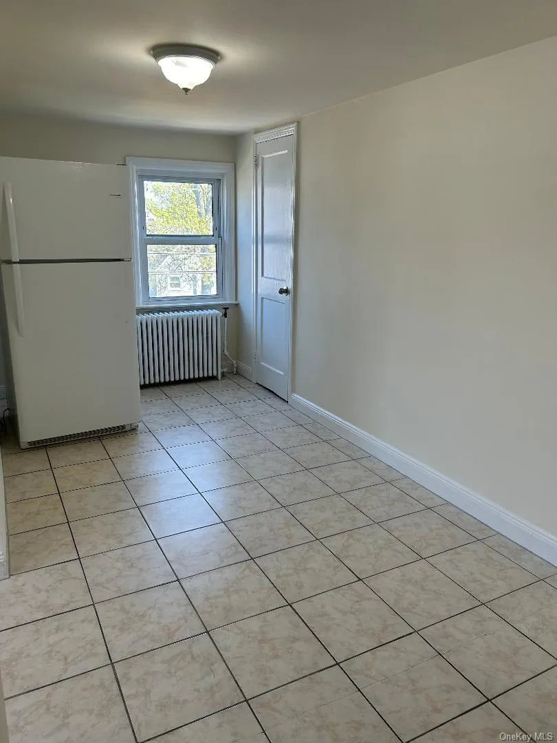 19 Firwood, North Hempstead, NY, 1 Bedroom Bedrooms, 4 Rooms Rooms,1 BathroomBathrooms,Residential Lease,For Rent,Firwood,0,1008637 19 Firwood, North Hempstead, NY, 1 Bedroom Bedrooms, 4 Rooms Rooms,1 BathroomBathrooms,Residential Lease,For Rent,Firwood,0,1008637