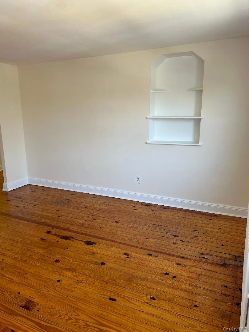 19 Firwood, North Hempstead, NY, 1 Bedroom Bedrooms, 4 Rooms Rooms,1 BathroomBathrooms,Residential Lease,For Rent,Firwood,0,1008637 19 Firwood, North Hempstead, NY, 1 Bedroom Bedrooms, 4 Rooms Rooms,1 BathroomBathrooms,Residential Lease,For Rent,Firwood,0,1008637