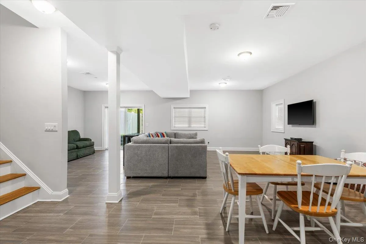 77 Lakeview Avenue, Harrison, NY, 4 Bedrooms Bedrooms, 10 Rooms Rooms,3 BathroomsBathrooms,Residential Lease,For Rent,Lakeview,0,KEY1008638 77 Lakeview Avenue, Harrison, NY, 4 Bedrooms Bedrooms, 10 Rooms Rooms,3 BathroomsBathrooms,Residential Lease,For Rent,Lakeview,0,KEY1008638