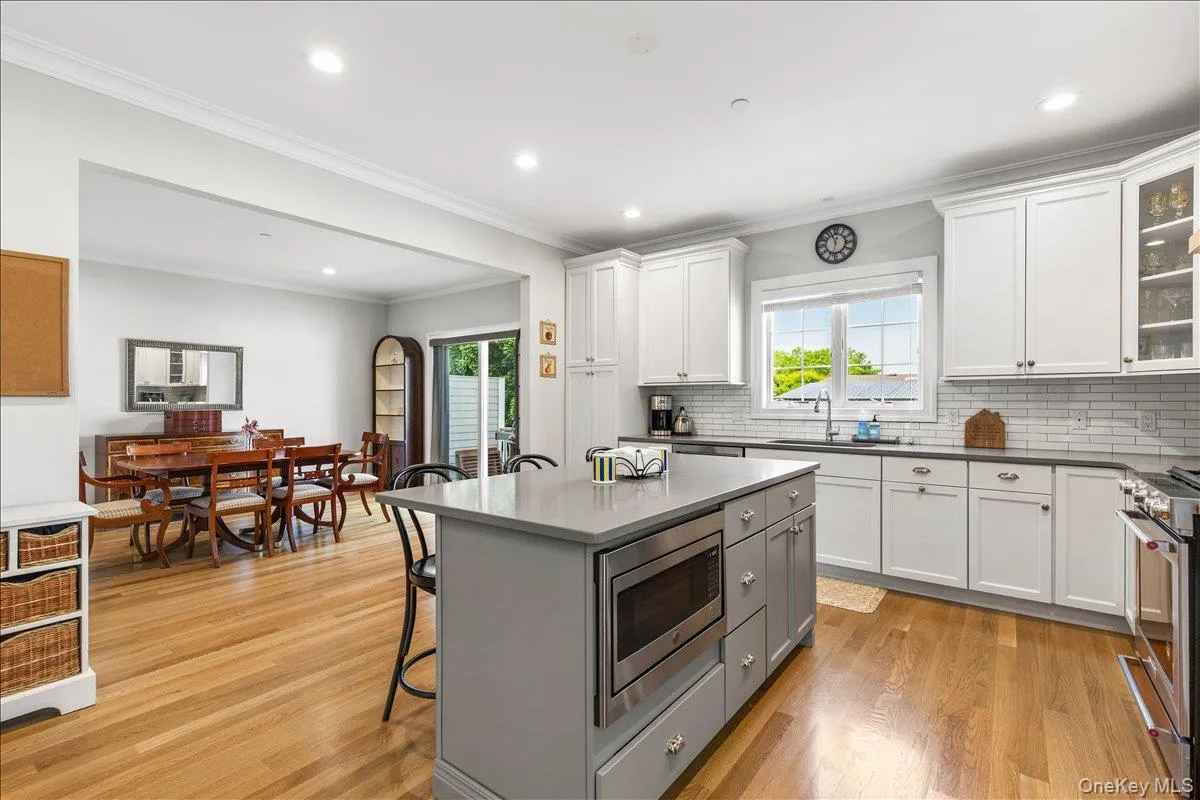 77 Lakeview Avenue, Harrison, NY, 4 Bedrooms Bedrooms, 10 Rooms Rooms,3 BathroomsBathrooms,Residential Lease,For Rent,Lakeview,0,KEY1008638 77 Lakeview Avenue, Harrison, NY, 4 Bedrooms Bedrooms, 10 Rooms Rooms,3 BathroomsBathrooms,Residential Lease,For Rent,Lakeview,0,KEY1008638