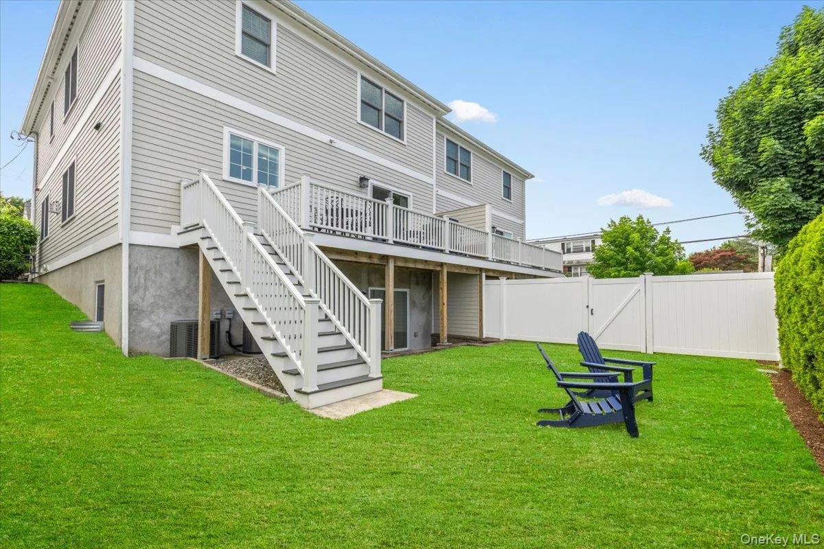 77 Lakeview Avenue, Harrison, NY, 4 Bedrooms Bedrooms, 10 Rooms Rooms,3 BathroomsBathrooms,Residential Lease,For Rent,Lakeview,0,KEY1008638 77 Lakeview Avenue, Harrison, NY, 4 Bedrooms Bedrooms, 10 Rooms Rooms,3 BathroomsBathrooms,Residential Lease,For Rent,Lakeview,0,KEY1008638