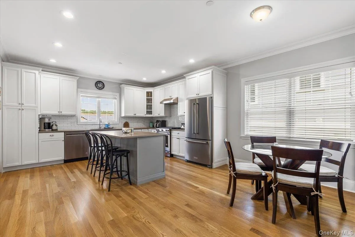 77 Lakeview Avenue, Harrison, NY, 4 Bedrooms Bedrooms, 10 Rooms Rooms,3 BathroomsBathrooms,Residential Lease,For Rent,Lakeview,0,KEY1008638 77 Lakeview Avenue, Harrison, NY, 4 Bedrooms Bedrooms, 10 Rooms Rooms,3 BathroomsBathrooms,Residential Lease,For Rent,Lakeview,0,KEY1008638
