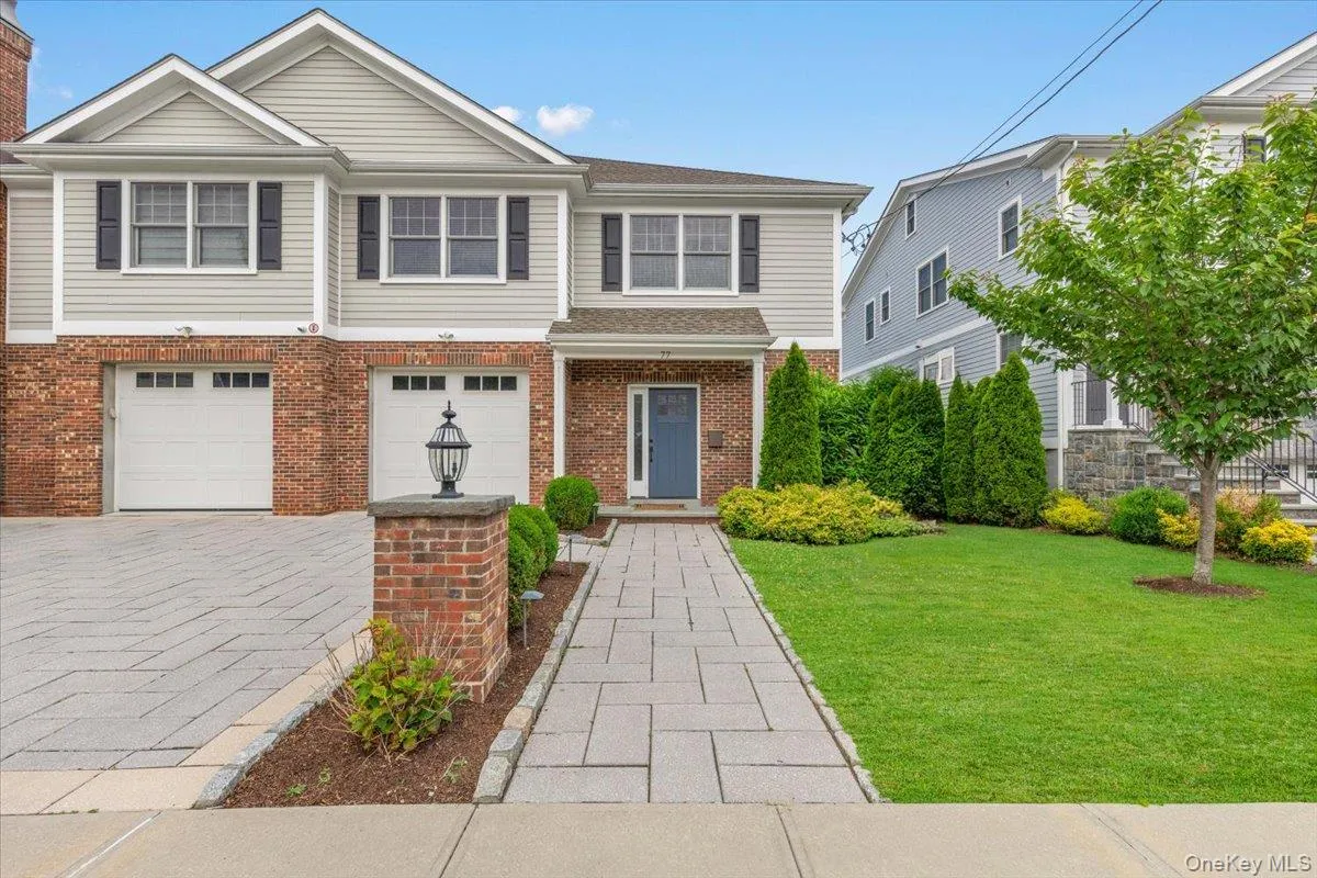 77 Lakeview Avenue, Harrison, NY, 4 Bedrooms Bedrooms, 10 Rooms Rooms,3 BathroomsBathrooms,Residential Lease,For Rent,Lakeview,0,KEY1008638 77 Lakeview Avenue, Harrison, NY, 4 Bedrooms Bedrooms, 10 Rooms Rooms,3 BathroomsBathrooms,Residential Lease,For Rent,Lakeview,0,KEY1008638