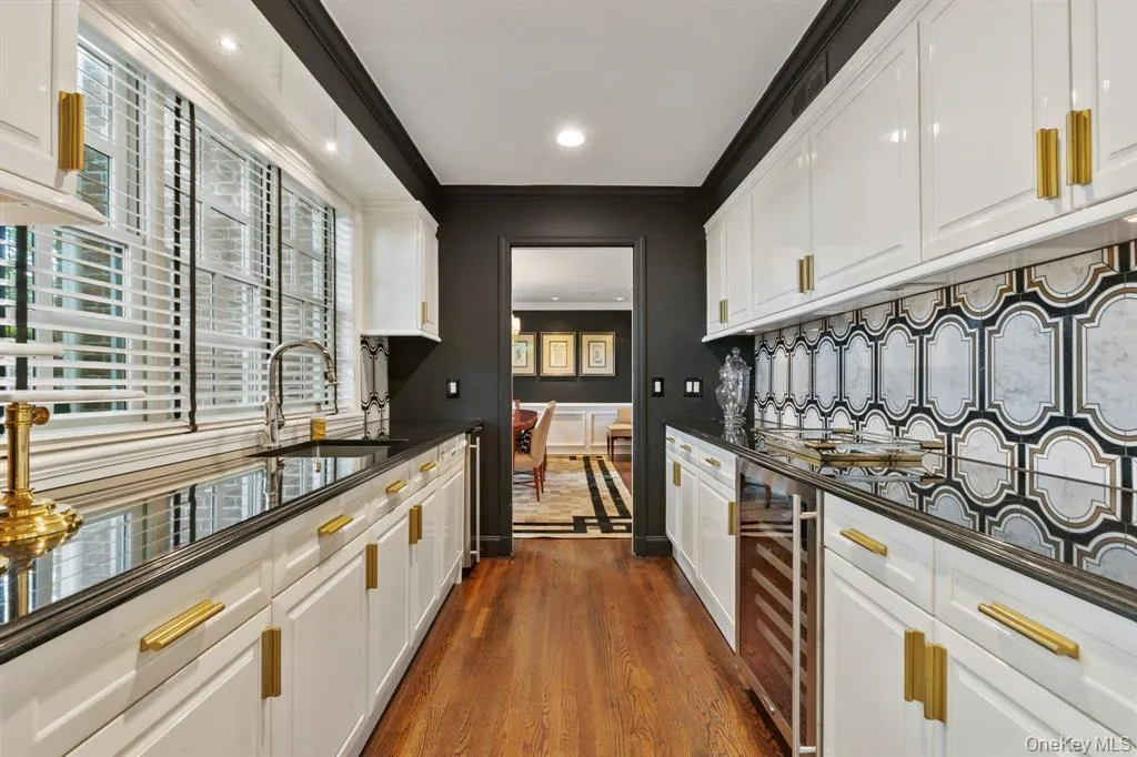 8 Boxwood Lane, Harrison, NY, 5 Bedrooms Bedrooms, 14 Rooms Rooms,5 BathroomsBathrooms,Residential,For Rent,Boxwood,0,1008639 8 Boxwood Lane, Harrison, NY, 5 Bedrooms Bedrooms, 14 Rooms Rooms,5 BathroomsBathrooms,Residential,For Rent,Boxwood,0,1008639