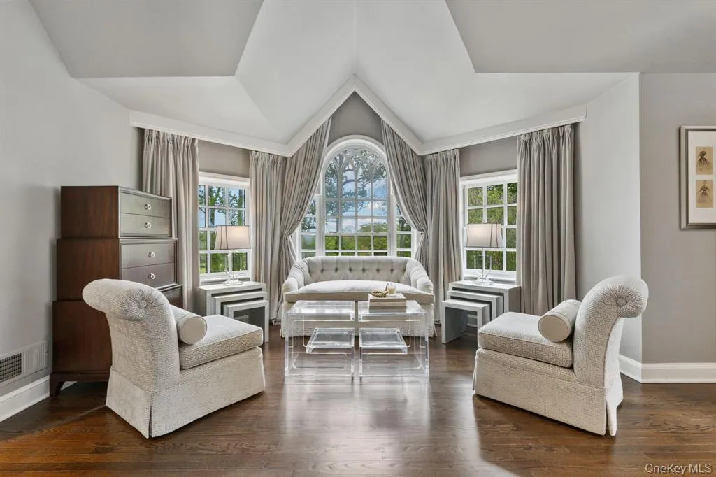 8 Boxwood Lane, Harrison, NY, 5 Bedrooms Bedrooms, 14 Rooms Rooms,5 BathroomsBathrooms,Residential,For Rent,Boxwood,0,1008639 8 Boxwood Lane, Harrison, NY, 5 Bedrooms Bedrooms, 14 Rooms Rooms,5 BathroomsBathrooms,Residential,For Rent,Boxwood,0,1008639