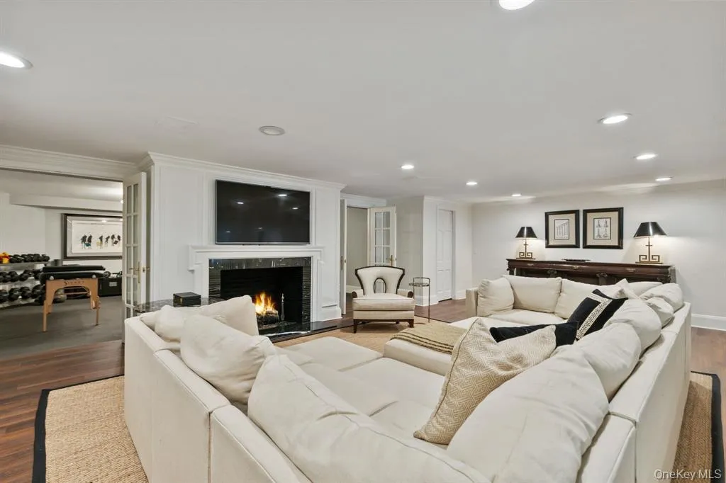 8 Boxwood Lane, Harrison, NY, 5 Bedrooms Bedrooms, 14 Rooms Rooms,5 BathroomsBathrooms,Residential,For Rent,Boxwood,0,1008639 8 Boxwood Lane, Harrison, NY, 5 Bedrooms Bedrooms, 14 Rooms Rooms,5 BathroomsBathrooms,Residential,For Rent,Boxwood,0,1008639