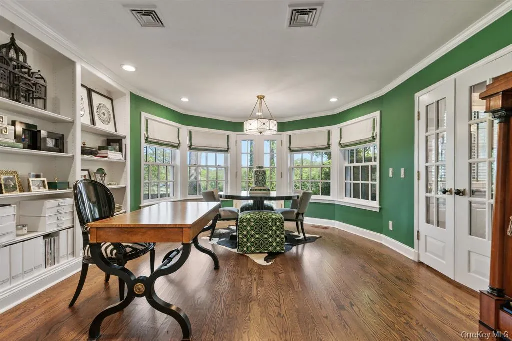 8 Boxwood Lane, Harrison, NY, 5 Bedrooms Bedrooms, 14 Rooms Rooms,5 BathroomsBathrooms,Residential,For Rent,Boxwood,0,1008639 8 Boxwood Lane, Harrison, NY, 5 Bedrooms Bedrooms, 14 Rooms Rooms,5 BathroomsBathrooms,Residential,For Rent,Boxwood,0,1008639