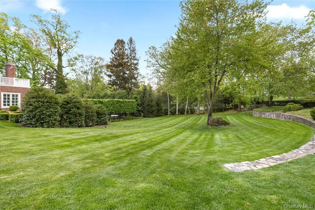 8 Boxwood Lane, Harrison, NY, 5 Bedrooms Bedrooms, 14 Rooms Rooms,5 BathroomsBathrooms,Residential,For Rent,Boxwood,0,1008639 8 Boxwood Lane, Harrison, NY, 5 Bedrooms Bedrooms, 14 Rooms Rooms,5 BathroomsBathrooms,Residential,For Rent,Boxwood,0,1008639