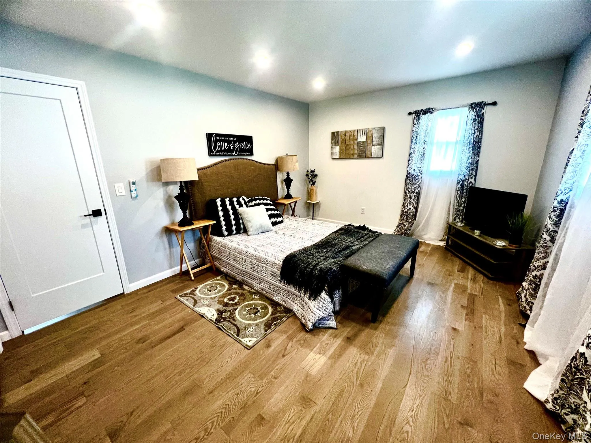 37 California Drive, Middletown, NY, 4 Bedrooms Bedrooms, 12 Rooms Rooms,2 BathroomsBathrooms,Residential,For Rent,California,0,KEY1008642 37 California Drive, Middletown, NY, 4 Bedrooms Bedrooms, 12 Rooms Rooms,2 BathroomsBathrooms,Residential,For Rent,California,0,KEY1008642