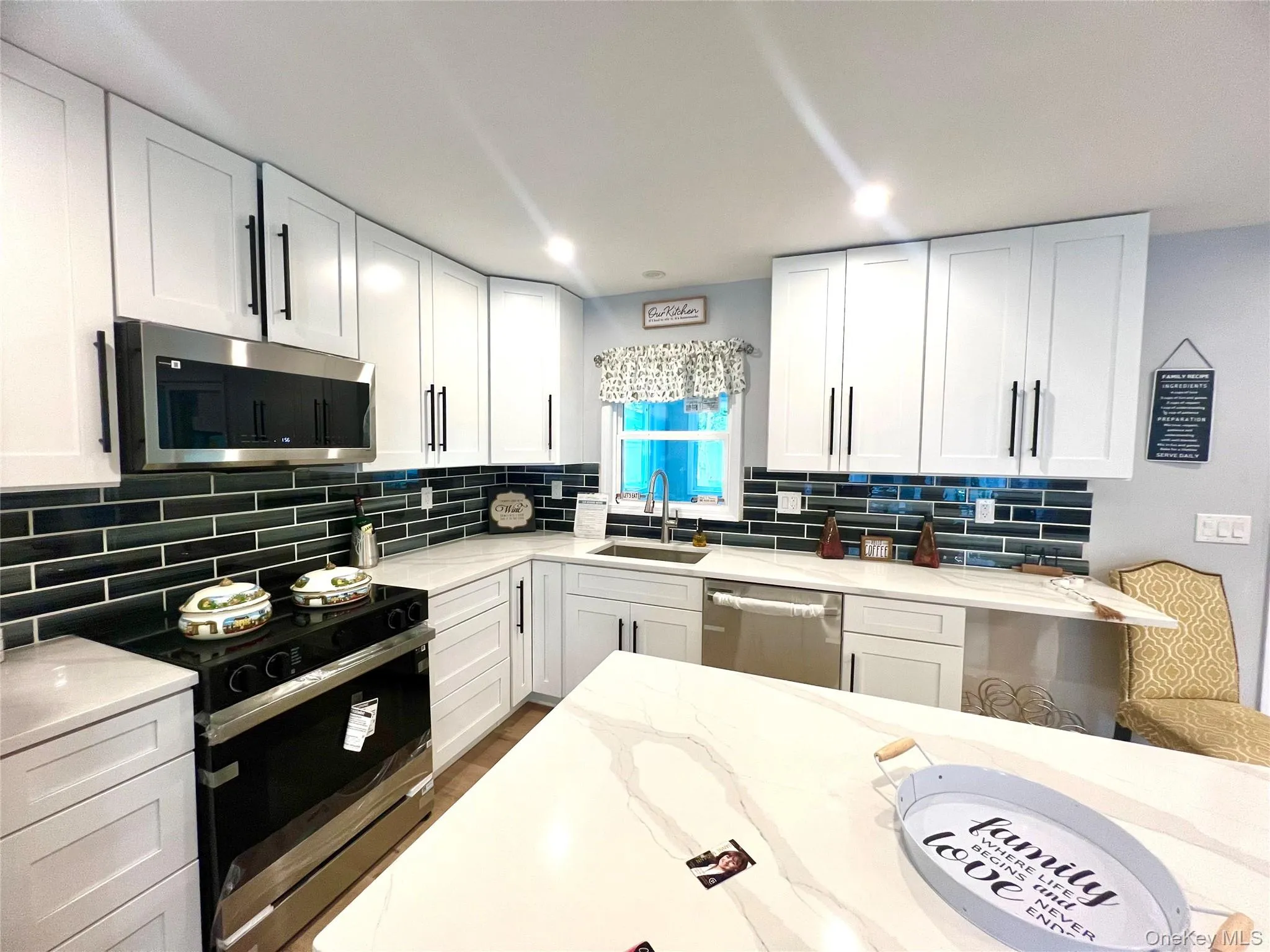 37 California Drive, Middletown, NY, 4 Bedrooms Bedrooms, 12 Rooms Rooms,2 BathroomsBathrooms,Residential,For Rent,California,0,KEY1008642 37 California Drive, Middletown, NY, 4 Bedrooms Bedrooms, 12 Rooms Rooms,2 BathroomsBathrooms,Residential,For Rent,California,0,KEY1008642