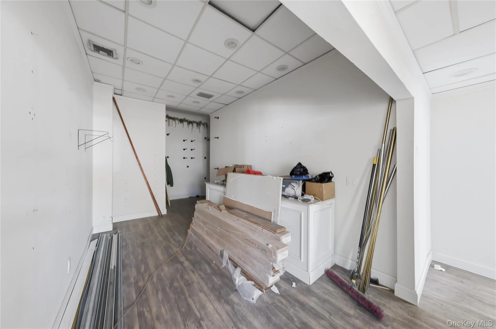 9 Central Avenue, Oyster Bay, NY, ,Commercial Lease,For Rent,Central,0,1008643 9 Central Avenue, Oyster Bay, NY, ,Commercial Lease,For Rent,Central,0,1008643