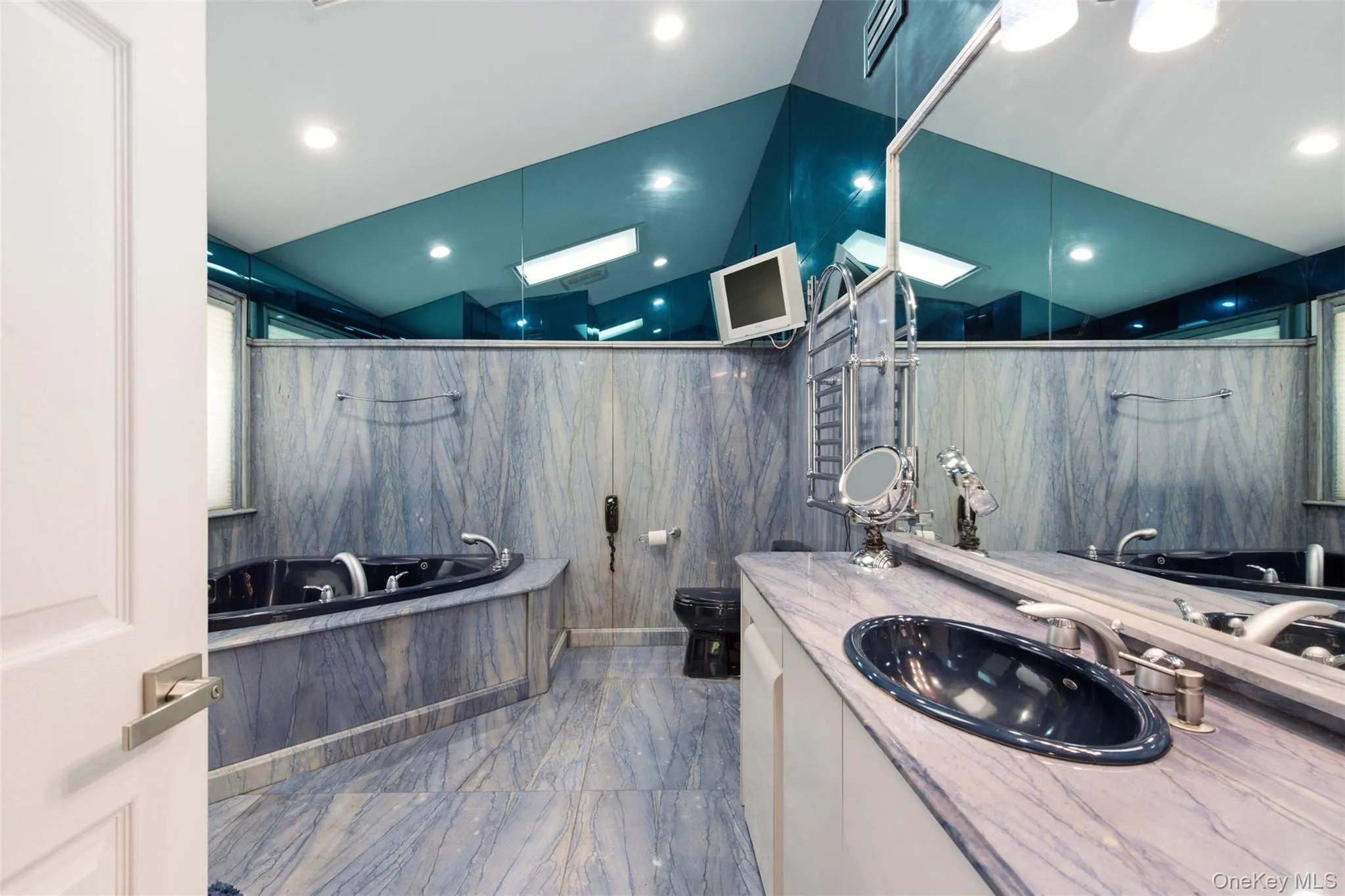 75 Shoreham Drive, Huntington, NY, 5 Bedrooms Bedrooms, 13 Rooms Rooms,5 BathroomsBathrooms,Residential,For Rent,Shoreham,0,1008645 75 Shoreham Drive, Huntington, NY, 5 Bedrooms Bedrooms, 13 Rooms Rooms,5 BathroomsBathrooms,Residential,For Rent,Shoreham,0,1008645