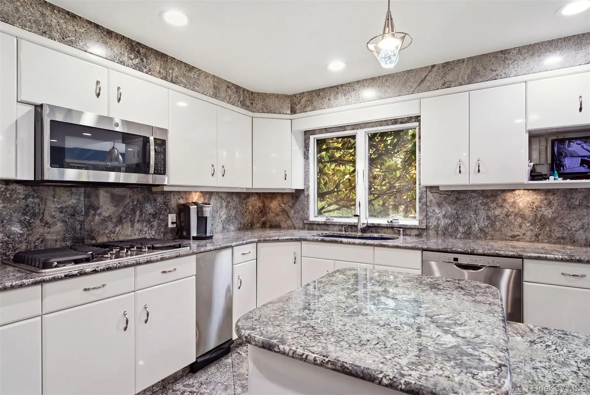 75 Shoreham Drive, Huntington, NY, 5 Bedrooms Bedrooms, 13 Rooms Rooms,5 BathroomsBathrooms,Residential,For Rent,Shoreham,0,1008645 75 Shoreham Drive, Huntington, NY, 5 Bedrooms Bedrooms, 13 Rooms Rooms,5 BathroomsBathrooms,Residential,For Rent,Shoreham,0,1008645