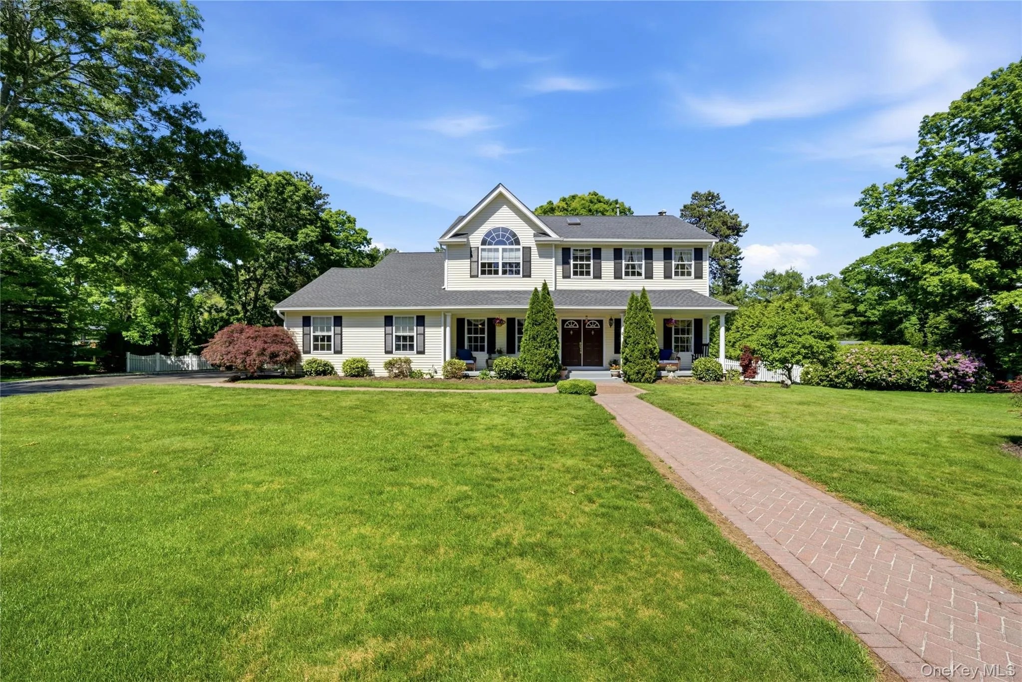 9 Ridgefield Drive, Brookhaven, NY, 4 Bedrooms Bedrooms, 8 Rooms Rooms,3 BathroomsBathrooms,Residential,For Rent,Ridgefield,0,1008648 9 Ridgefield Drive, Brookhaven, NY, 4 Bedrooms Bedrooms, 8 Rooms Rooms,3 BathroomsBathrooms,Residential,For Rent,Ridgefield,0,1008648