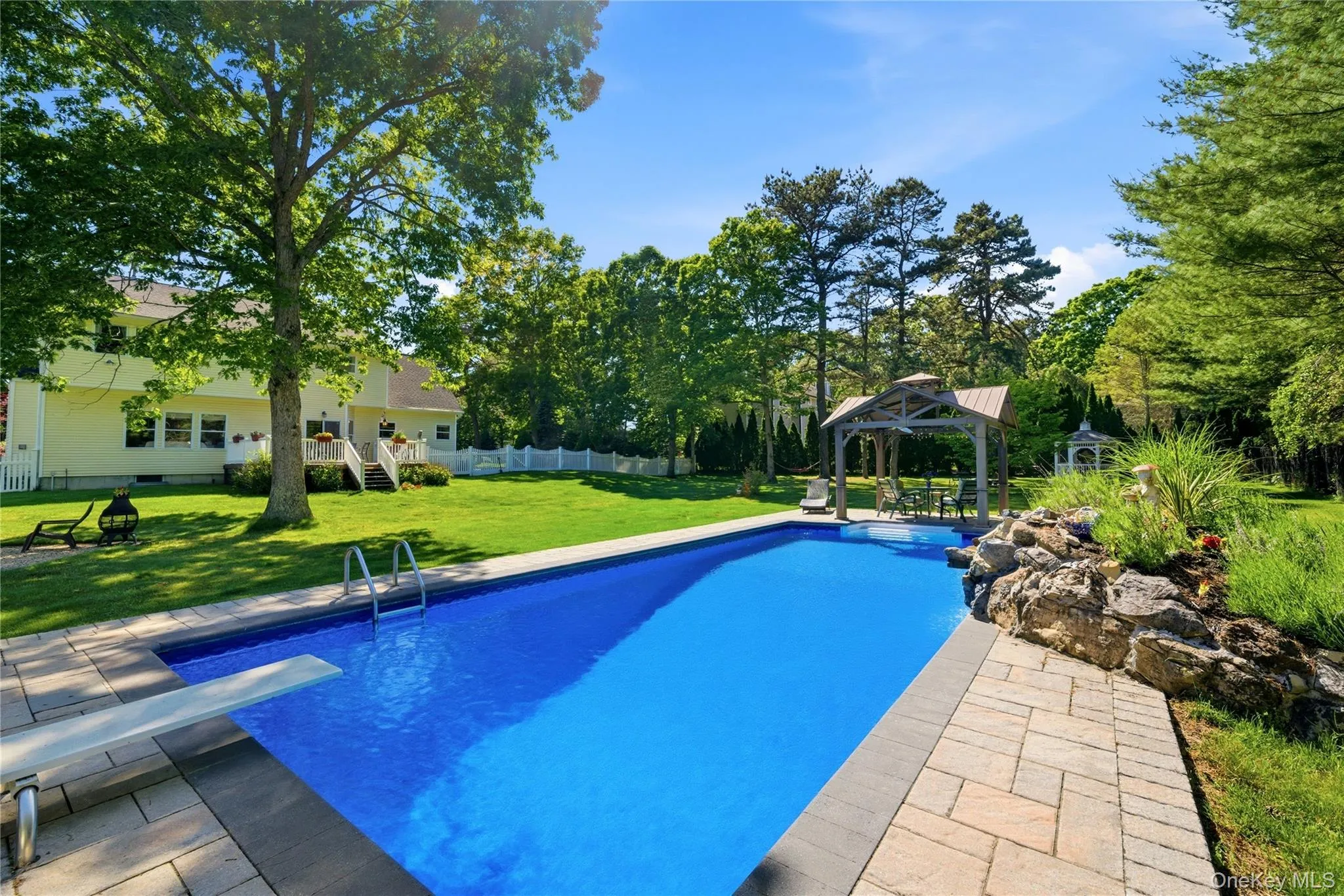 9 Ridgefield Drive, Brookhaven, NY, 4 Bedrooms Bedrooms, 8 Rooms Rooms,3 BathroomsBathrooms,Residential,For Rent,Ridgefield,0,1008648 9 Ridgefield Drive, Brookhaven, NY, 4 Bedrooms Bedrooms, 8 Rooms Rooms,3 BathroomsBathrooms,Residential,For Rent,Ridgefield,0,1008648