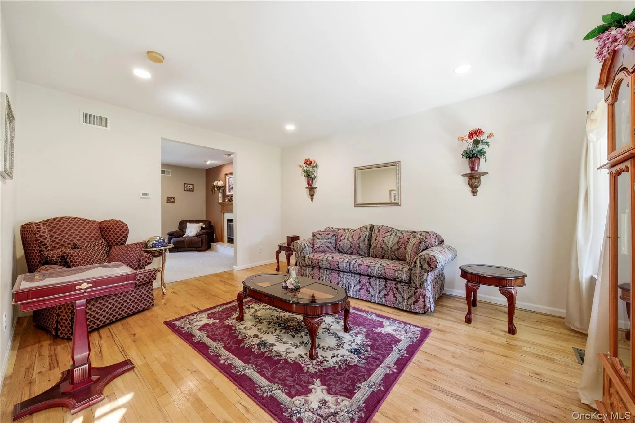9 Ridgefield Drive, Brookhaven, NY, 4 Bedrooms Bedrooms, 8 Rooms Rooms,3 BathroomsBathrooms,Residential,For Rent,Ridgefield,0,1008648 9 Ridgefield Drive, Brookhaven, NY, 4 Bedrooms Bedrooms, 8 Rooms Rooms,3 BathroomsBathrooms,Residential,For Rent,Ridgefield,0,1008648
