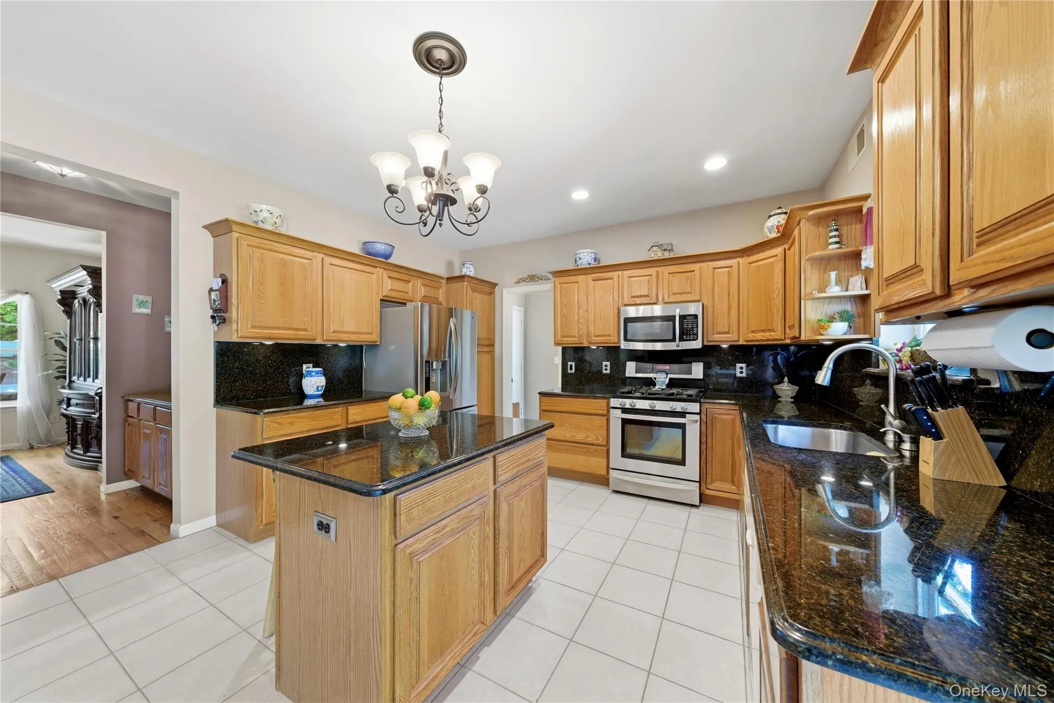 9 Ridgefield Drive, Brookhaven, NY, 4 Bedrooms Bedrooms, 8 Rooms Rooms,3 BathroomsBathrooms,Residential,For Rent,Ridgefield,0,1008648 9 Ridgefield Drive, Brookhaven, NY, 4 Bedrooms Bedrooms, 8 Rooms Rooms,3 BathroomsBathrooms,Residential,For Rent,Ridgefield,0,1008648