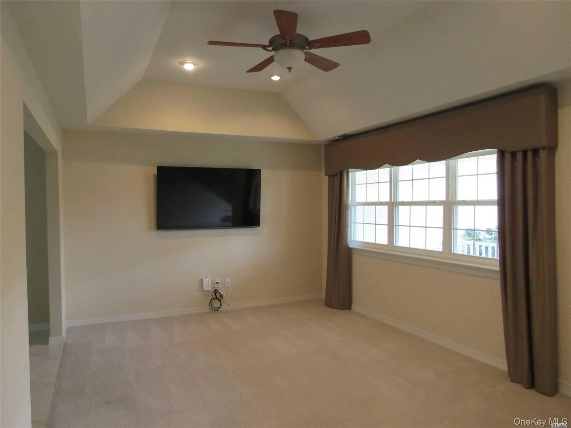2702 Amen Corner, Riverhead, NY, 2 Bedrooms Bedrooms, 5 Rooms Rooms,2 BathroomsBathrooms,Residential Lease,For Rent,Amen,0,1008650 2702 Amen Corner, Riverhead, NY, 2 Bedrooms Bedrooms, 5 Rooms Rooms,2 BathroomsBathrooms,Residential Lease,For Rent,Amen,0,1008650