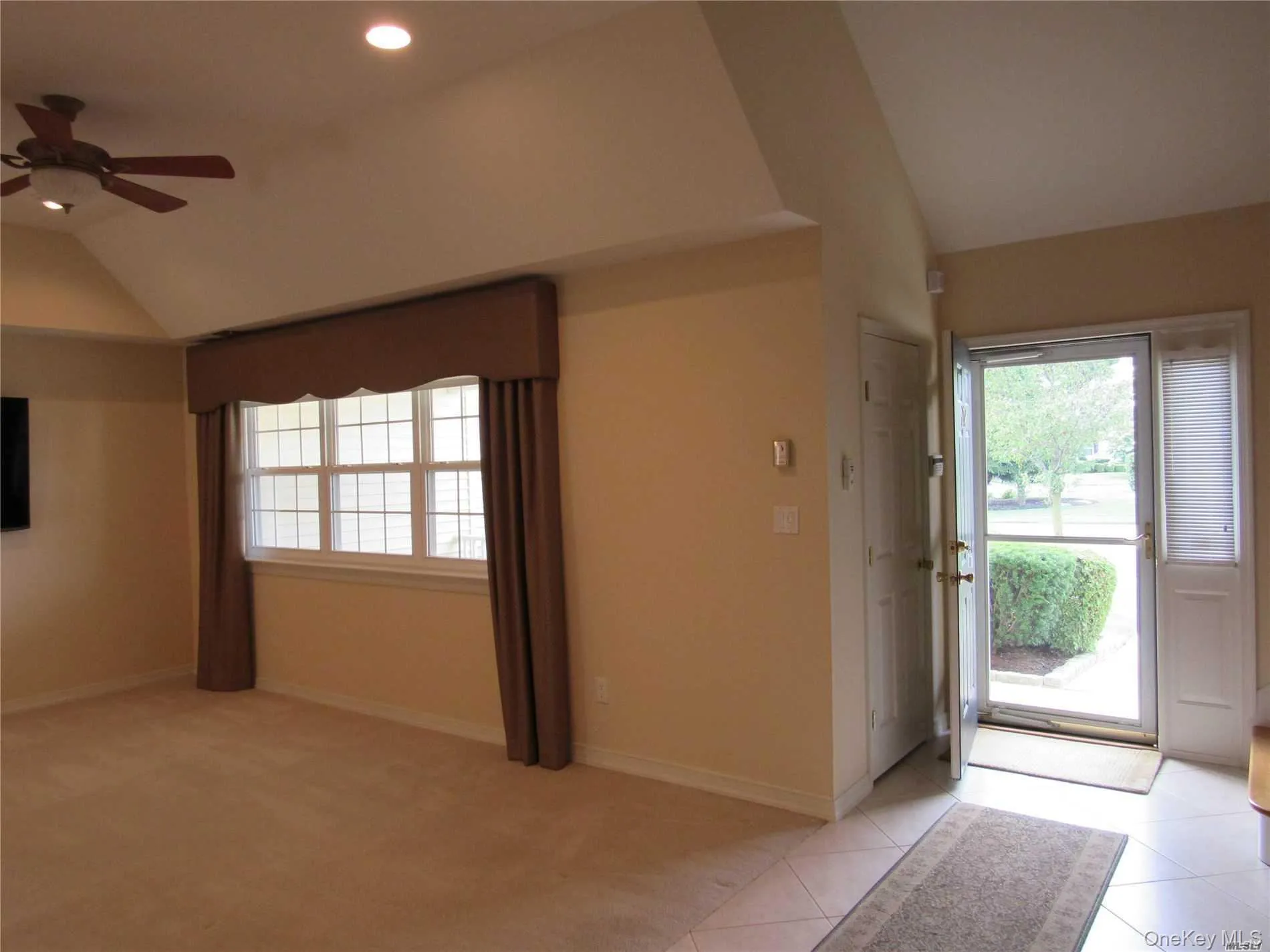 2702 Amen Corner, Riverhead, NY, 2 Bedrooms Bedrooms, 5 Rooms Rooms,2 BathroomsBathrooms,Residential Lease,For Rent,Amen,0,1008650 2702 Amen Corner, Riverhead, NY, 2 Bedrooms Bedrooms, 5 Rooms Rooms,2 BathroomsBathrooms,Residential Lease,For Rent,Amen,0,1008650