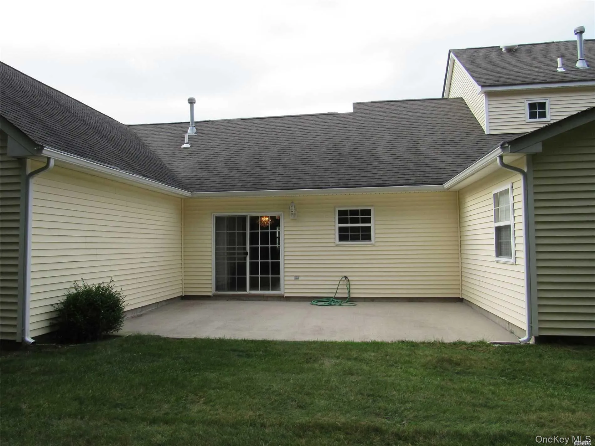 2702 Amen Corner, Riverhead, NY, 2 Bedrooms Bedrooms, 5 Rooms Rooms,2 BathroomsBathrooms,Residential Lease,For Rent,Amen,0,1008650 2702 Amen Corner, Riverhead, NY, 2 Bedrooms Bedrooms, 5 Rooms Rooms,2 BathroomsBathrooms,Residential Lease,For Rent,Amen,0,1008650