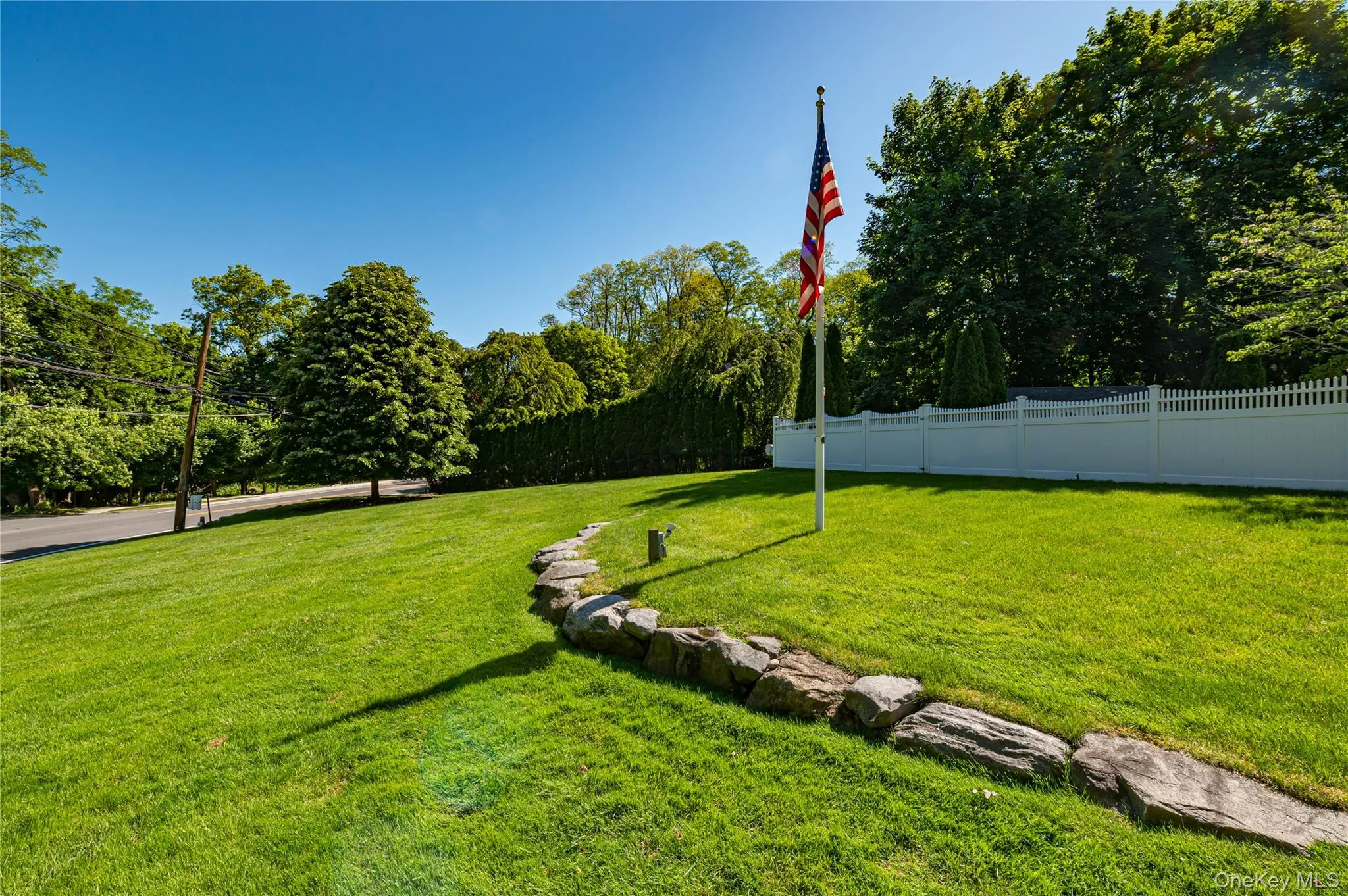 130 Country Road, Brookhaven, NY, 3 Bedrooms Bedrooms, 7 Rooms Rooms,2 BathroomsBathrooms,Residential,For Rent,Country,0,1008653 130 Country Road, Brookhaven, NY, 3 Bedrooms Bedrooms, 7 Rooms Rooms,2 BathroomsBathrooms,Residential,For Rent,Country,0,1008653