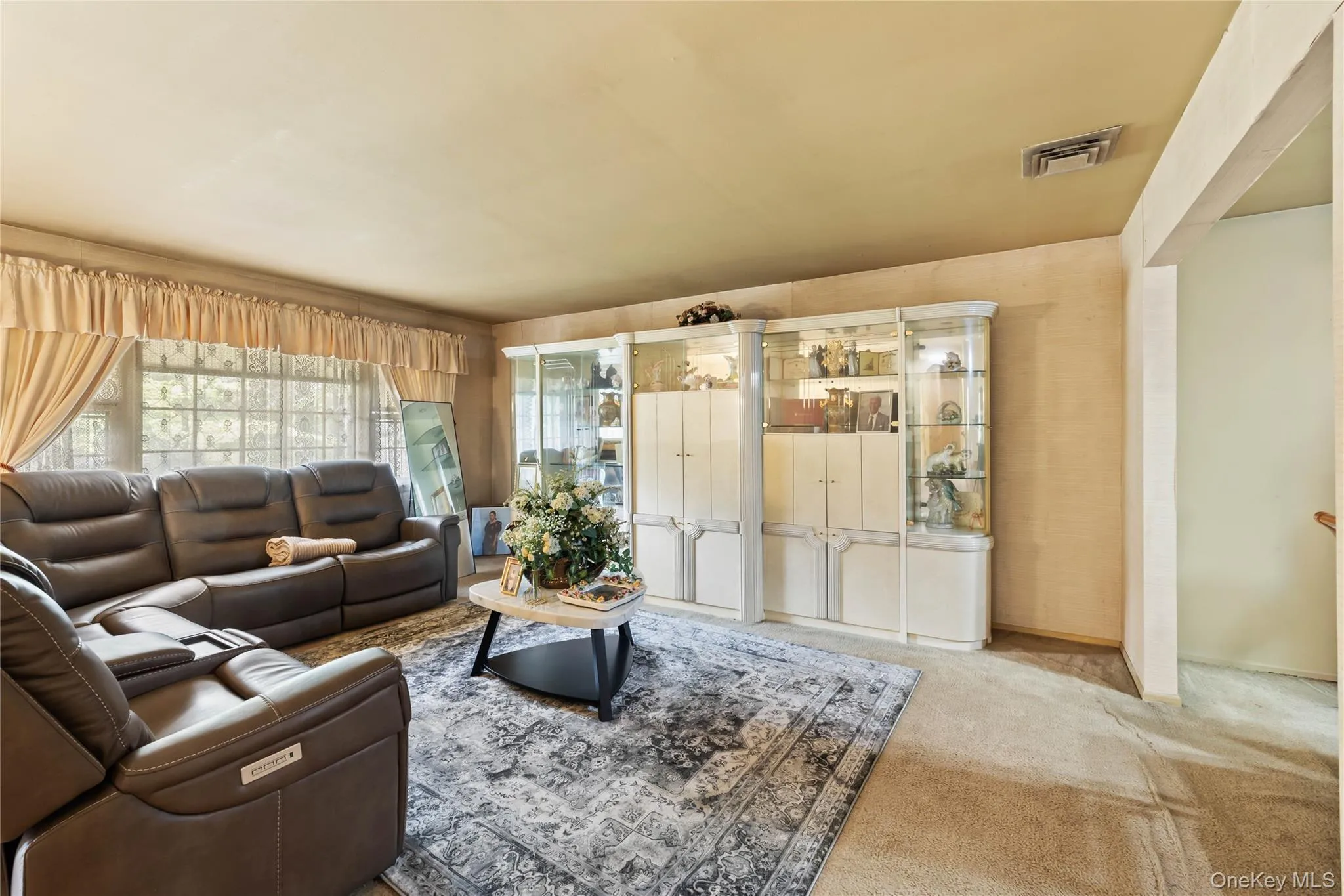 29 Sunny Ridge Road, Ramapo, NY, 5 Bedrooms Bedrooms, 7 Rooms Rooms,2 BathroomsBathrooms,Residential,For Rent,Sunny Ridge,0,1008658 29 Sunny Ridge Road, Ramapo, NY, 5 Bedrooms Bedrooms, 7 Rooms Rooms,2 BathroomsBathrooms,Residential,For Rent,Sunny Ridge,0,1008658