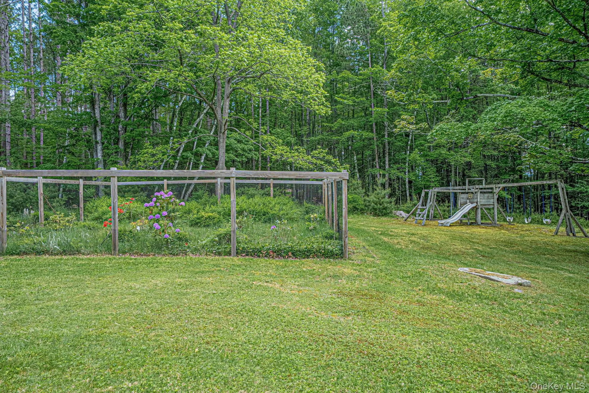 168 Jessop Road, Woodstock, NY, 3 Bedrooms Bedrooms, 6 Rooms Rooms,1 BathroomBathrooms,Residential,For Rent,Jessop,0,1008666 168 Jessop Road, Woodstock, NY, 3 Bedrooms Bedrooms, 6 Rooms Rooms,1 BathroomBathrooms,Residential,For Rent,Jessop,0,1008666