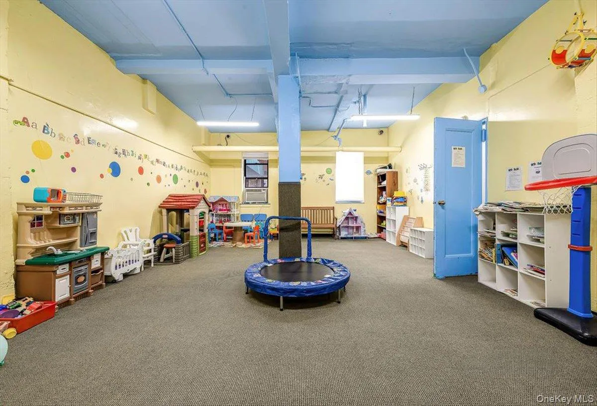 103-25 68th Avenue, New York, NY, 2 Bedrooms Bedrooms, 6 Rooms Rooms,1 BathroomBathrooms,Residential,For Rent,68th,0,1008668 103-25 68th Avenue, New York, NY, 2 Bedrooms Bedrooms, 6 Rooms Rooms,1 BathroomBathrooms,Residential,For Rent,68th,0,1008668