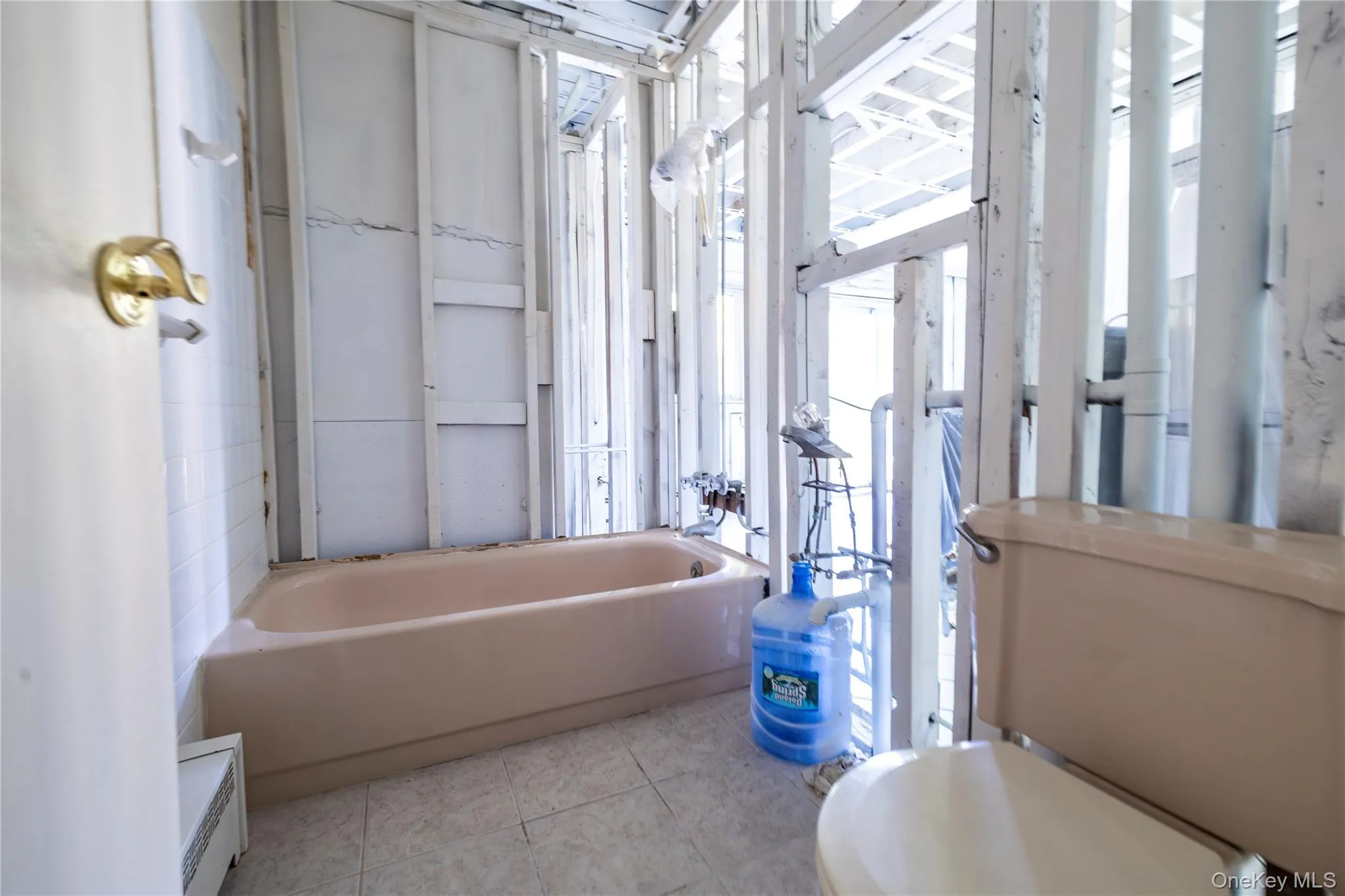 1 Toms Point Lane, North Hempstead, NY, 2 Bedrooms Bedrooms, 4 Rooms Rooms,2 BathroomsBathrooms,Residential,For Rent,Toms Point,0,1008670 1 Toms Point Lane, North Hempstead, NY, 2 Bedrooms Bedrooms, 4 Rooms Rooms,2 BathroomsBathrooms,Residential,For Rent,Toms Point,0,1008670