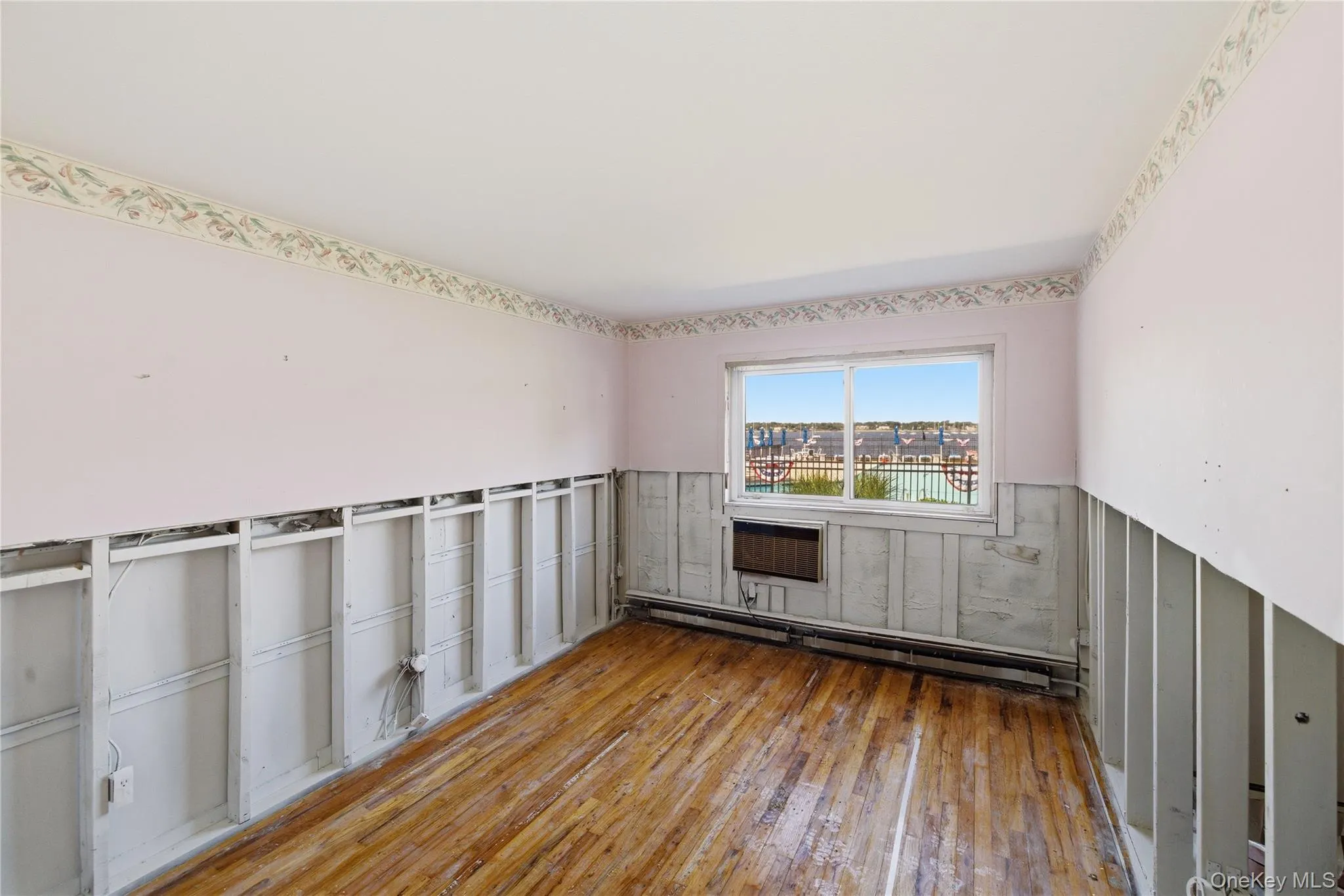 1 Toms Point Lane, North Hempstead, NY, 2 Bedrooms Bedrooms, 4 Rooms Rooms,2 BathroomsBathrooms,Residential,For Rent,Toms Point,0,1008670 1 Toms Point Lane, North Hempstead, NY, 2 Bedrooms Bedrooms, 4 Rooms Rooms,2 BathroomsBathrooms,Residential,For Rent,Toms Point,0,1008670
