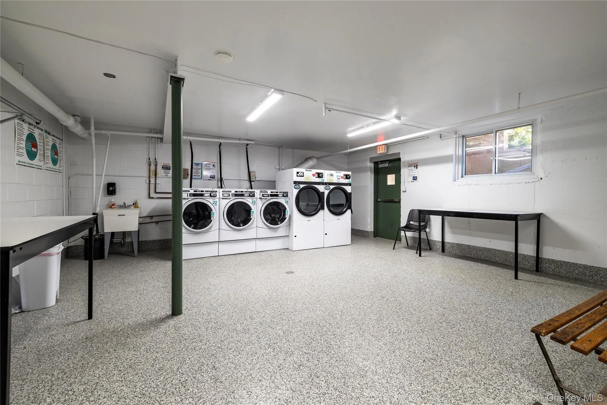 1 Toms Point Lane, North Hempstead, NY, 2 Bedrooms Bedrooms, 4 Rooms Rooms,2 BathroomsBathrooms,Residential,For Rent,Toms Point,0,1008670 1 Toms Point Lane, North Hempstead, NY, 2 Bedrooms Bedrooms, 4 Rooms Rooms,2 BathroomsBathrooms,Residential,For Rent,Toms Point,0,1008670