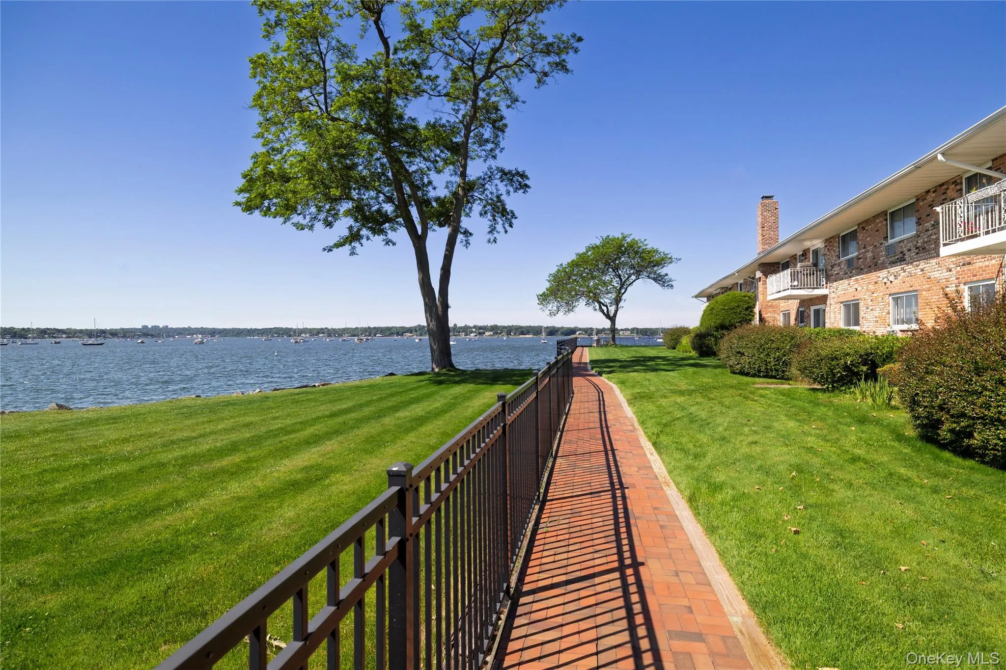 1 Toms Point Lane, North Hempstead, NY, 2 Bedrooms Bedrooms, 4 Rooms Rooms,2 BathroomsBathrooms,Residential,For Rent,Toms Point,0,1008670 1 Toms Point Lane, North Hempstead, NY, 2 Bedrooms Bedrooms, 4 Rooms Rooms,2 BathroomsBathrooms,Residential,For Rent,Toms Point,0,1008670