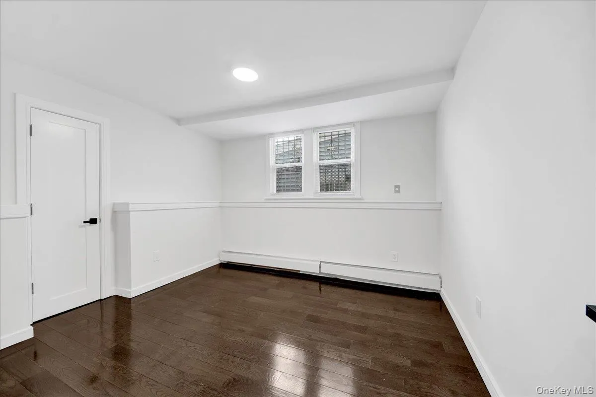 23 Colin Street, Yonkers, NY, 2 Bedrooms Bedrooms, 4 Rooms Rooms,1 BathroomBathrooms,Residential Lease,For Rent,Colin,0,1008674 23 Colin Street, Yonkers, NY, 2 Bedrooms Bedrooms, 4 Rooms Rooms,1 BathroomBathrooms,Residential Lease,For Rent,Colin,0,1008674