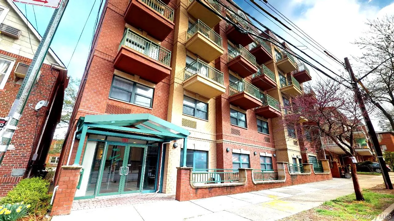135-23 82nd Avenue, New York, NY, 1 Bedroom Bedrooms, 3 Rooms Rooms,1 BathroomBathrooms,Residential Lease,For Rent,82nd,0,1008682 135-23 82nd Avenue, New York, NY, 1 Bedroom Bedrooms, 3 Rooms Rooms,1 BathroomBathrooms,Residential Lease,For Rent,82nd,0,1008682