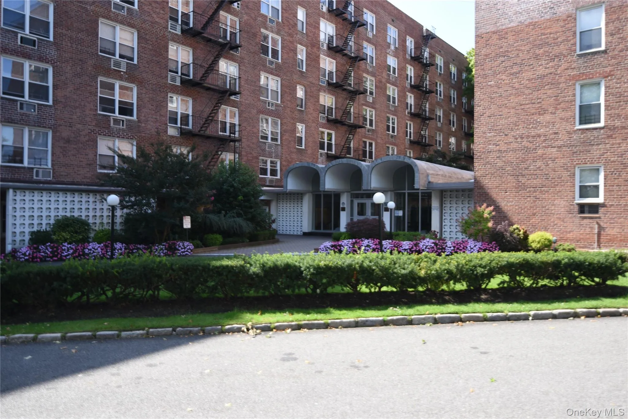54-44 Little Neck Parkway, New York, NY, 1 Bedroom Bedrooms, 5 Rooms Rooms,1 BathroomBathrooms,Residential,For Rent,Little Neck,0,1008684 54-44 Little Neck Parkway, New York, NY, 1 Bedroom Bedrooms, 5 Rooms Rooms,1 BathroomBathrooms,Residential,For Rent,Little Neck,0,1008684