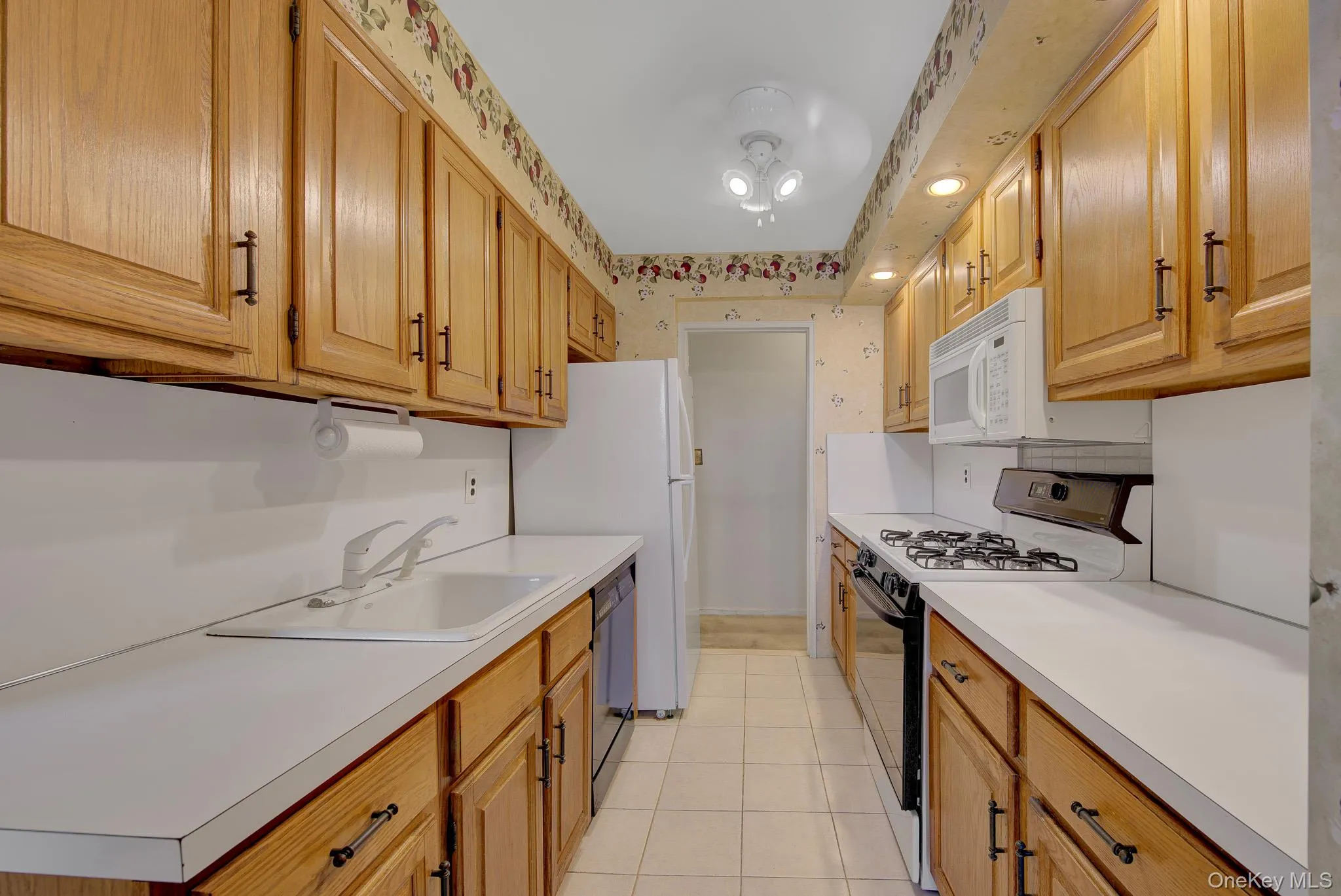 54-44 Little Neck Parkway, New York, NY, 1 Bedroom Bedrooms, 5 Rooms Rooms,1 BathroomBathrooms,Residential,For Rent,Little Neck,0,1008684 54-44 Little Neck Parkway, New York, NY, 1 Bedroom Bedrooms, 5 Rooms Rooms,1 BathroomBathrooms,Residential,For Rent,Little Neck,0,1008684